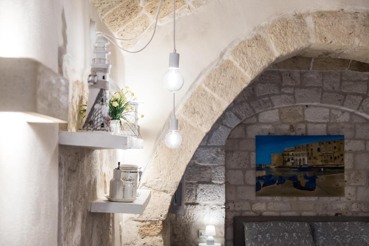 Dimore Del Borgo Antico - Il Sottano 莫诺波利 外观 照片